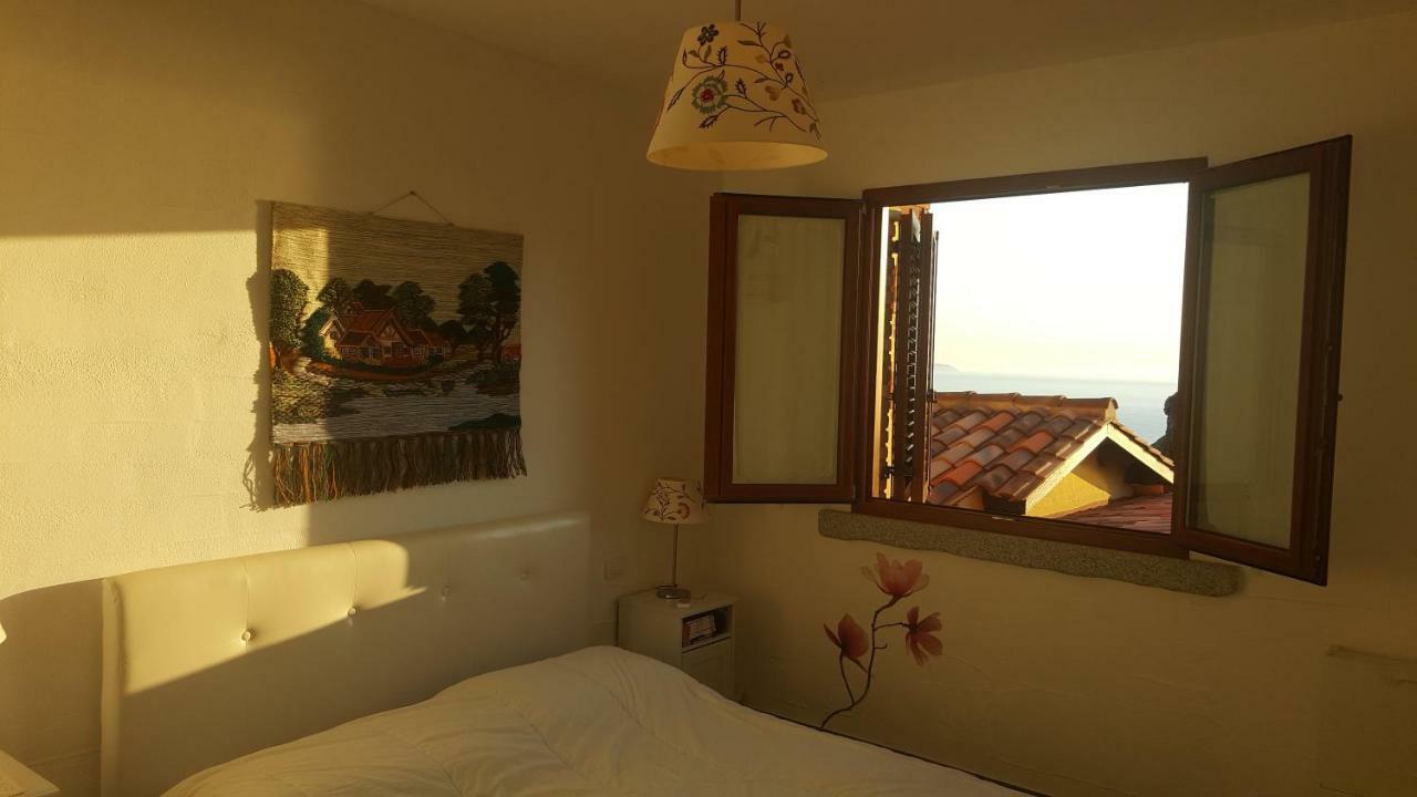 NebidaTanca Piras - Emozioni A Strapiombo Sul Mare!!!别墅 外观 照片